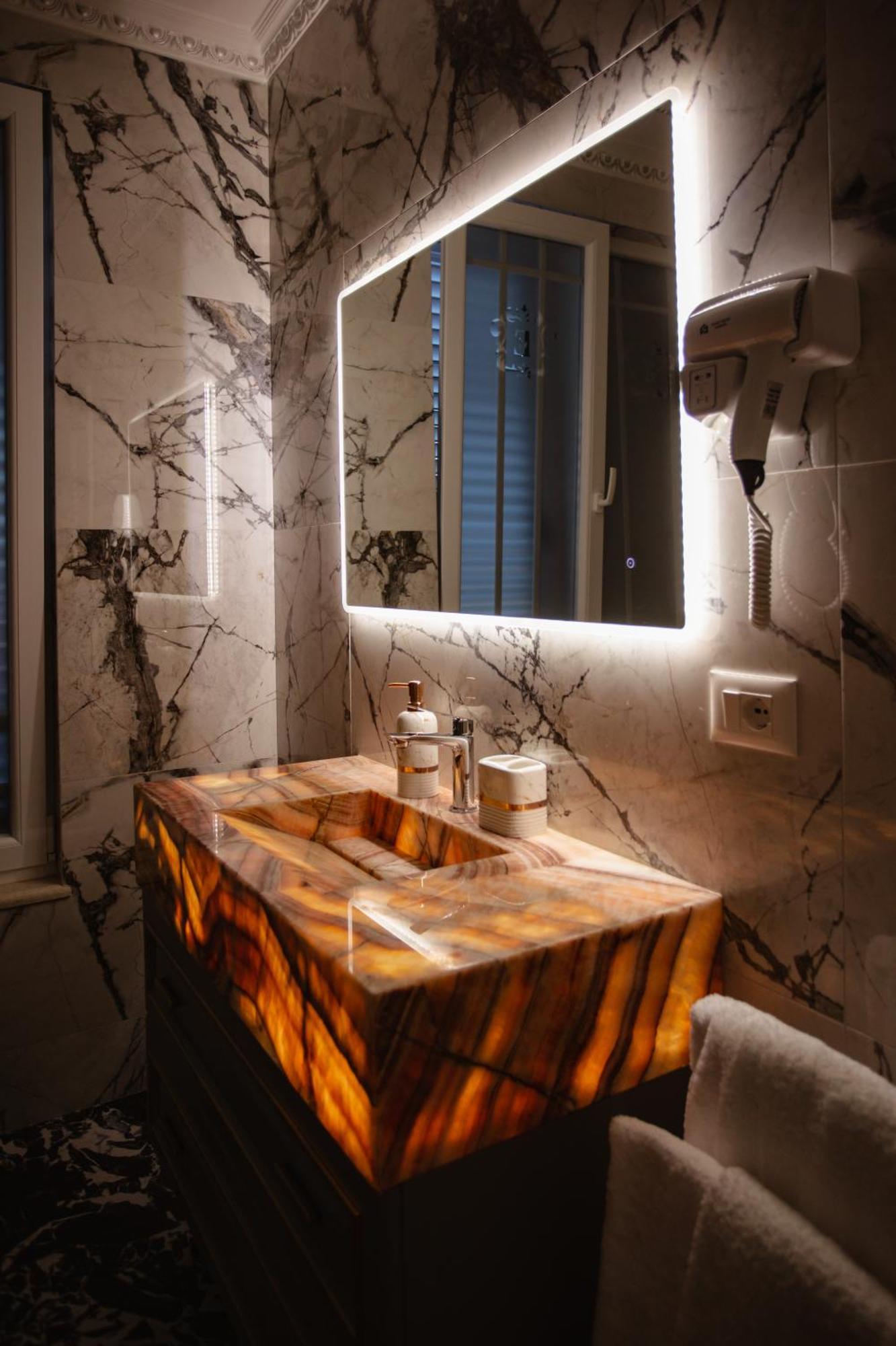 שקודר Ervini Boutique Hotel מראה חיצוני תמונה