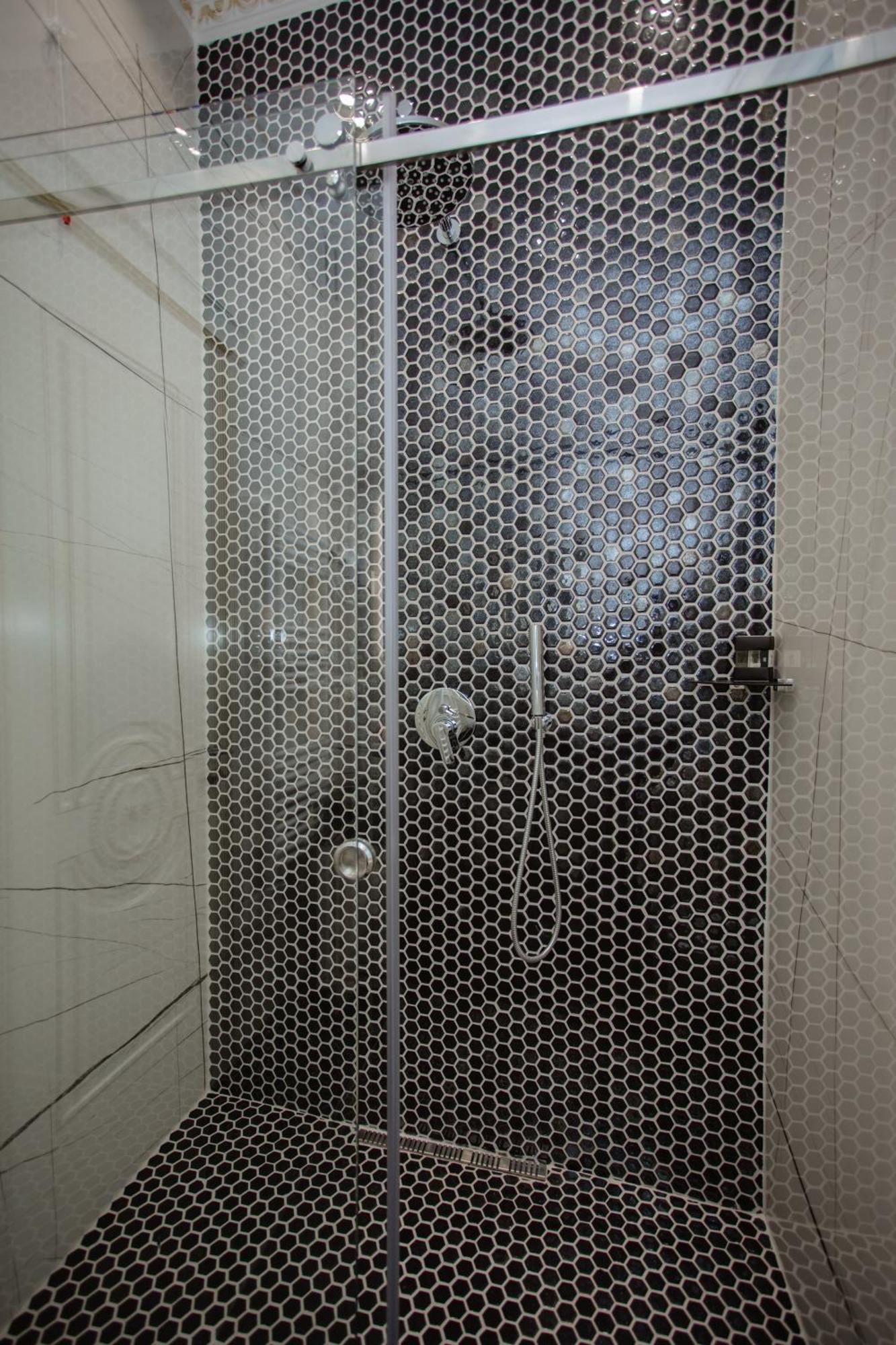 שקודר Ervini Boutique Hotel מראה חיצוני תמונה