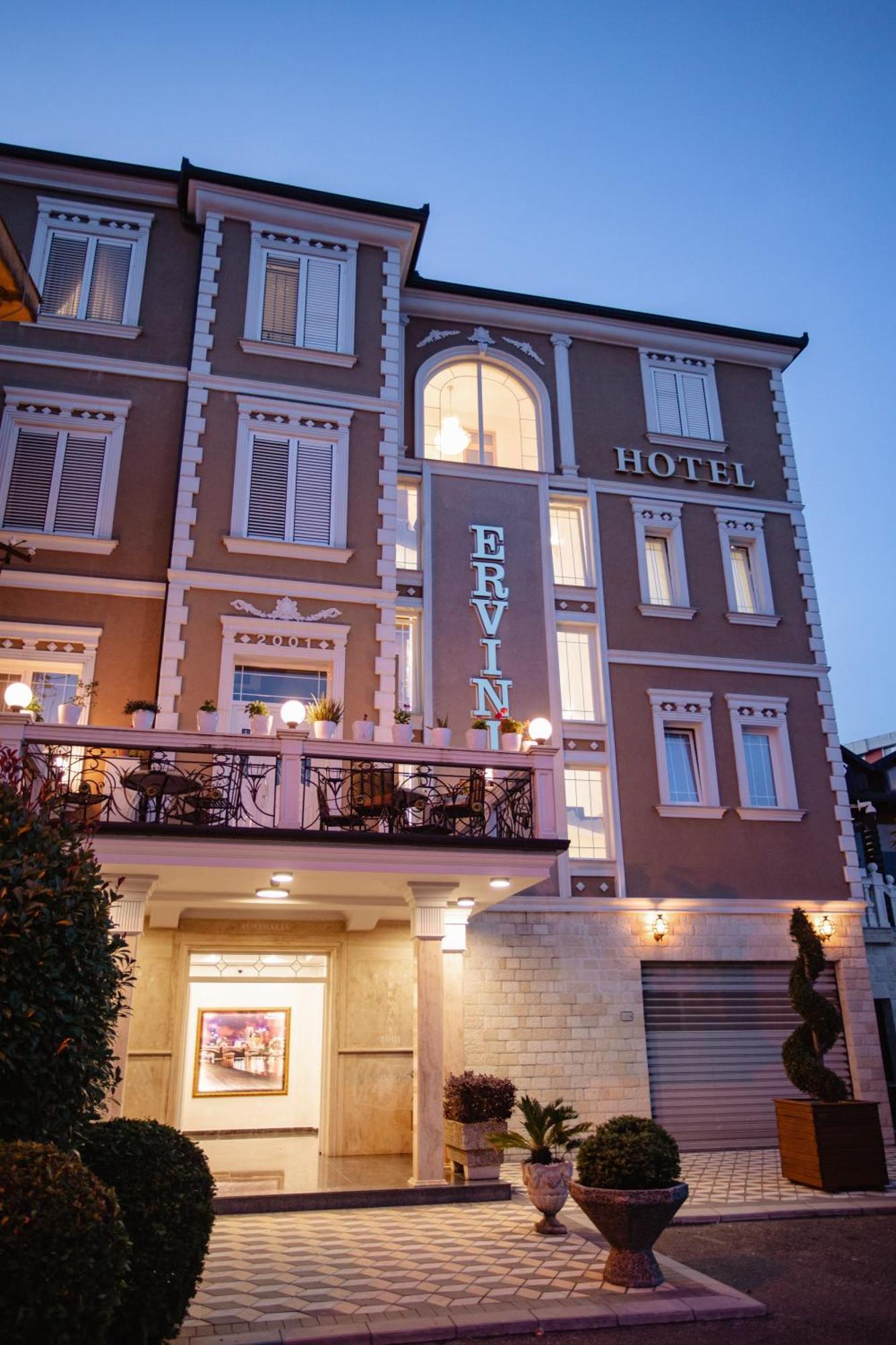 שקודר Ervini Boutique Hotel מראה חיצוני תמונה